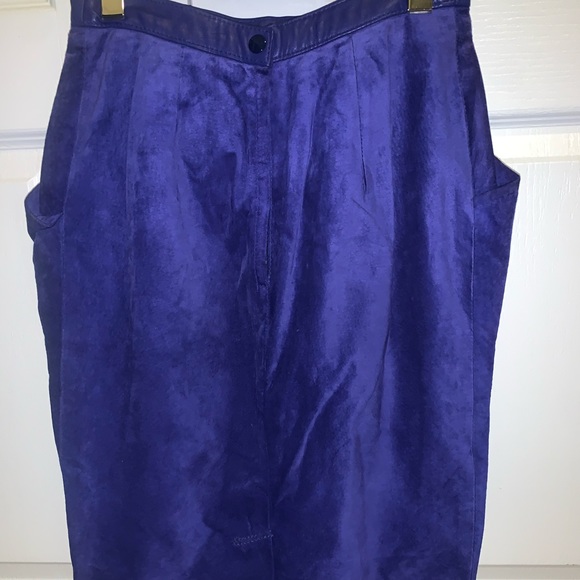 Vintage purple suede skirt - Picture 2 of 2